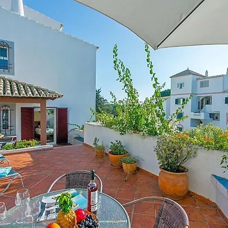 Sleeps 4 With Pool Air Con And Wifi *