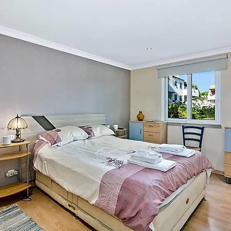 Sleeps 4 With Pool Air Con And Wifi Vilamoura