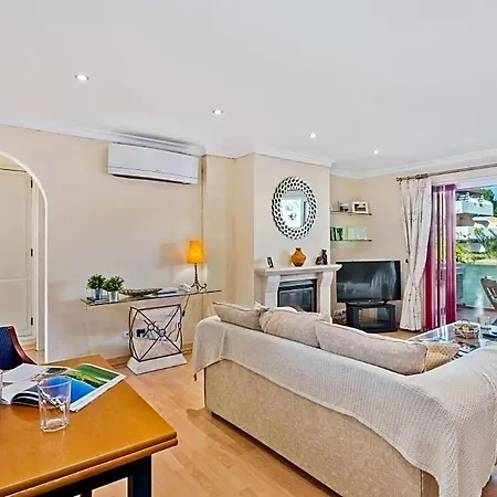 Sleeps 4 With Pool Air Con And Wifi * Vilamoura